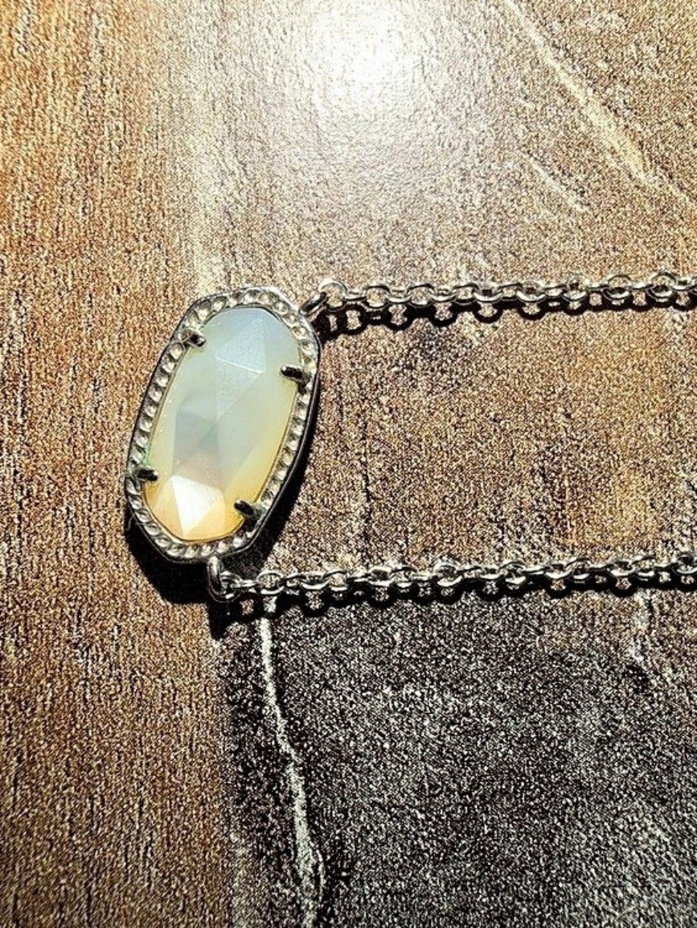 Kendra Scott Elisa Pendant Necklace in Black & Green